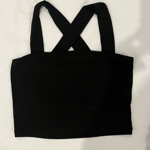 Black crop top - Picture 2 of 3